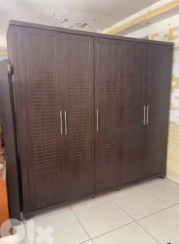 closet for sale 0