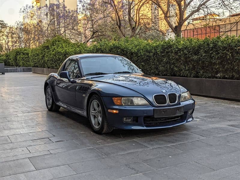 BMW Z3 3.0 L 2000 Roadster with hardtop / Company source سسن الفيل 0