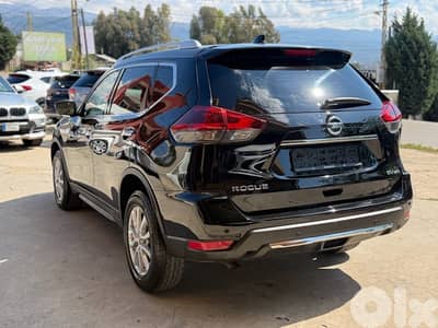 Nissan Rogue model 2019 4x4 super clean