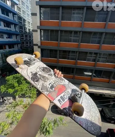 skateboard