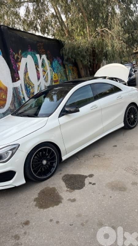 Mercedes-Benz 200 Series 2016 0
