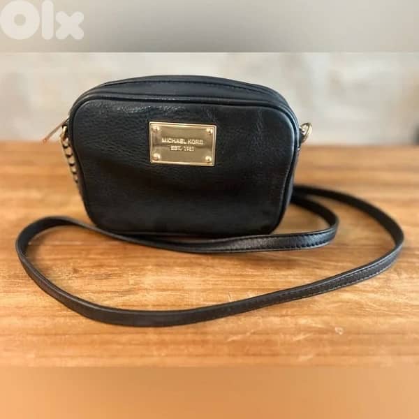 MK crossbody 0