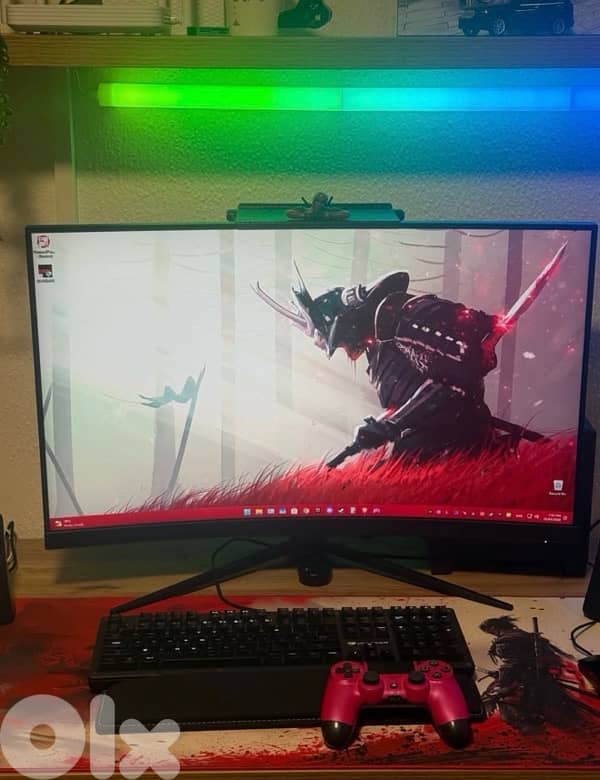 MSI G32C4X 32" Curved Gaming Monitor 0