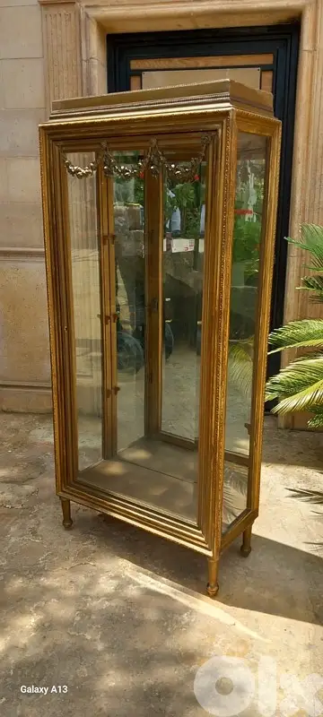 vitrine made in France furniture