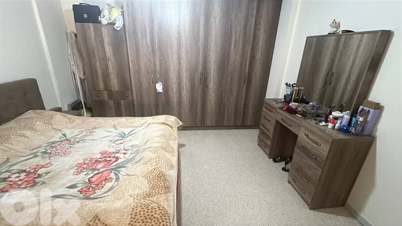 6 pieces master bedroom 0