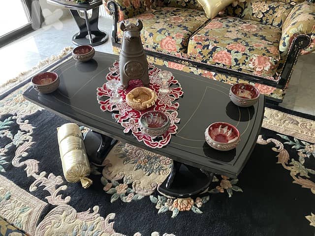 Four Pieces Living Room with Table 5