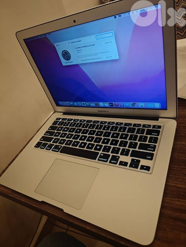 macbook air 2017 13.3 128/8GB used like new 0