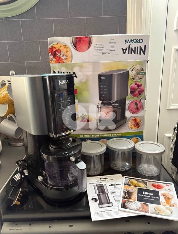 Ninja Creami Almost new with 3 containers 0