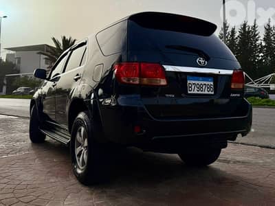Toyota Fortuner 2007
