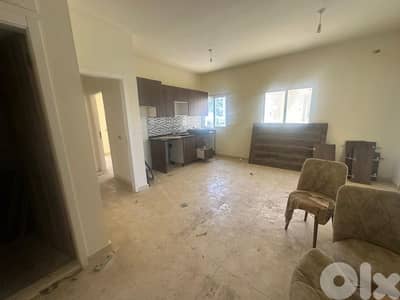 Apartment for Sale in Amchit 95m² ONLY for 100K في عمشيت