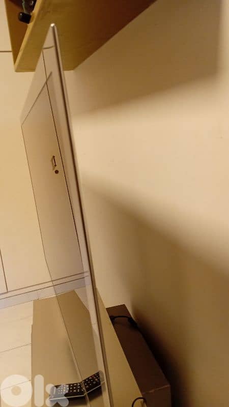 TV and speakers 1