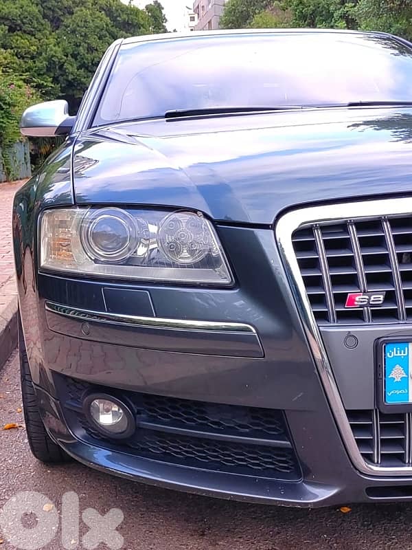 Audi S8 2007 0