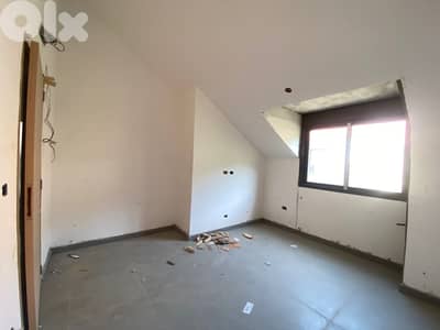 Roof Apartment For Sale In Aatchane  شقة على السطح للبيع في العاتشانة