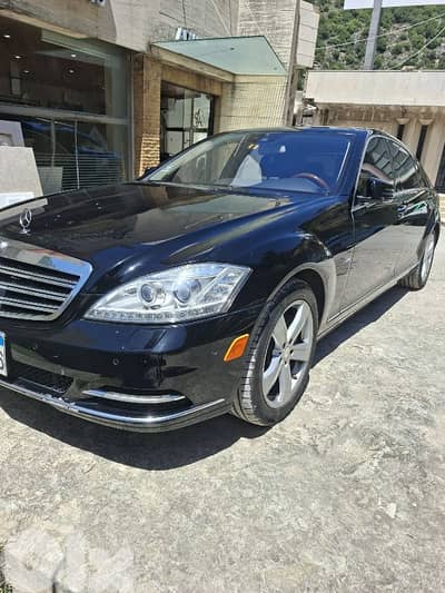 Mercedes-Benz S-Class 2012