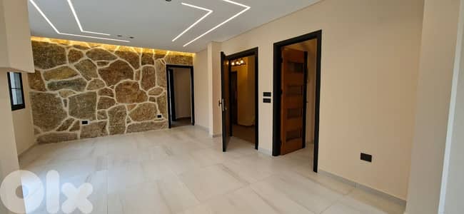 ZE26-5058 Apartment 250 m² with Terrace for Sale – Beirut (Mazraa)
