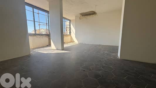 Office for Rent in Badaroمكتب للإيجار في بدارو