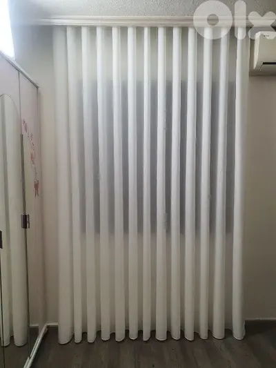 Curtains with the rail - برادي مع السكة
