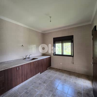 GMB108EZ Apartment for sale in Batroun - شقة للبيع في البترون