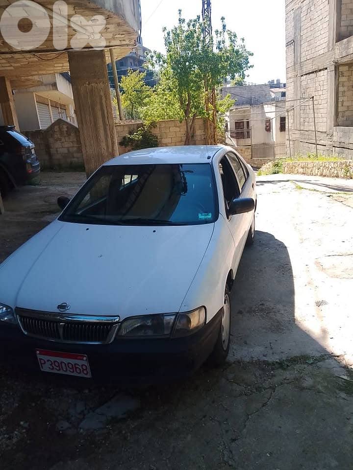 Nissan Sunny 2000 0