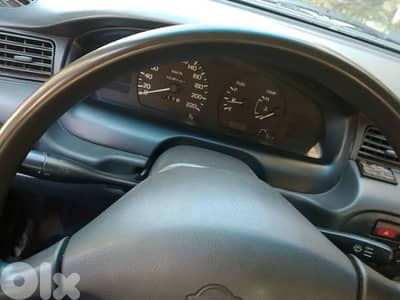 Nissan Sunny 2000