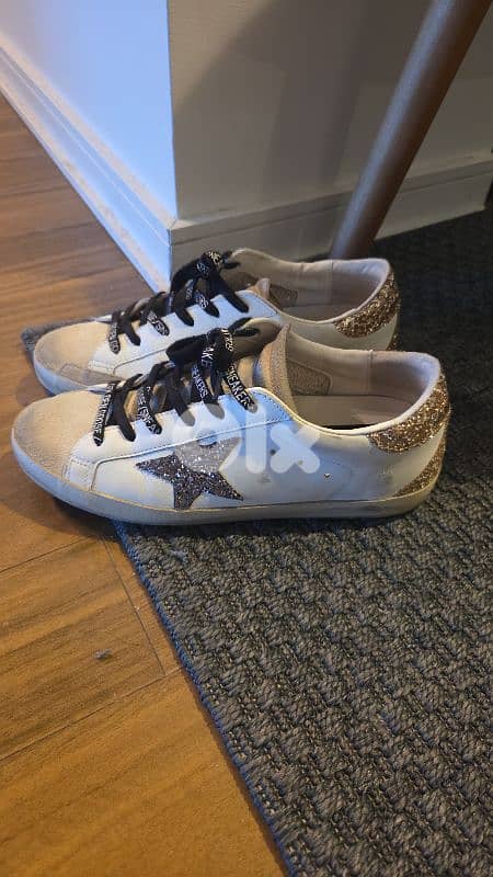 Golden goose women 38 NEW 0