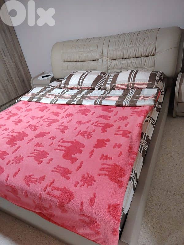 master bedroom 0