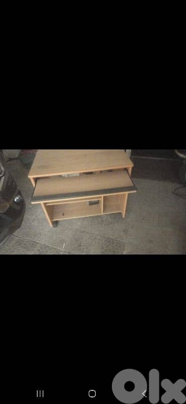 Computer Table 0