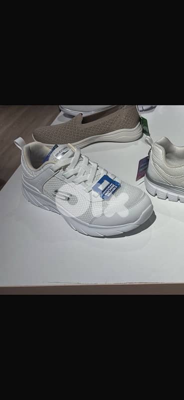 skechers size 37 0