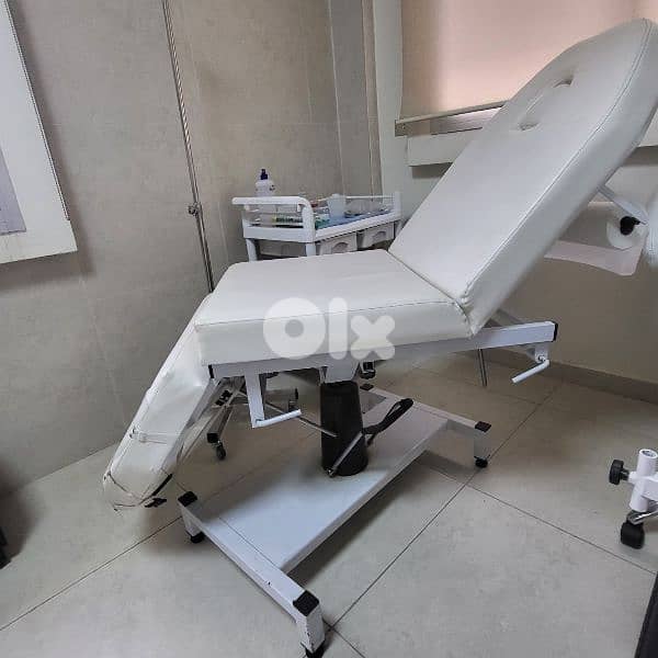 rotating medical bed 0