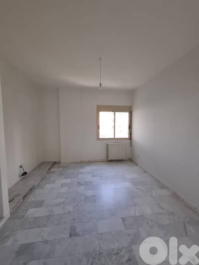 GMK156NE - Apartment For Rent in Adma - شقة للإيجار في أدما