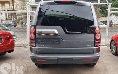 Land Rover Lr4 2010 luxury super clean services done