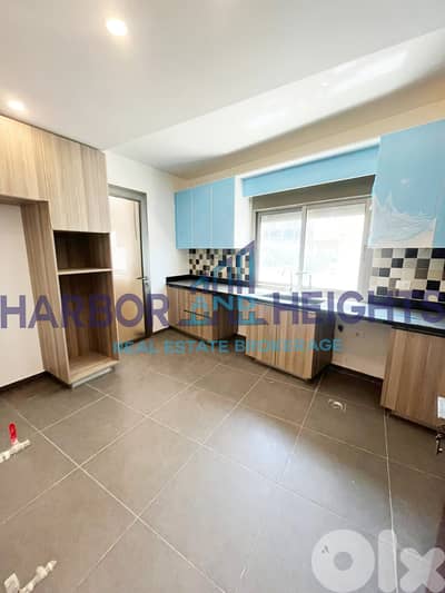 Apartment for Sale in Haret Sakher - شقة للبيع في حارة صخر