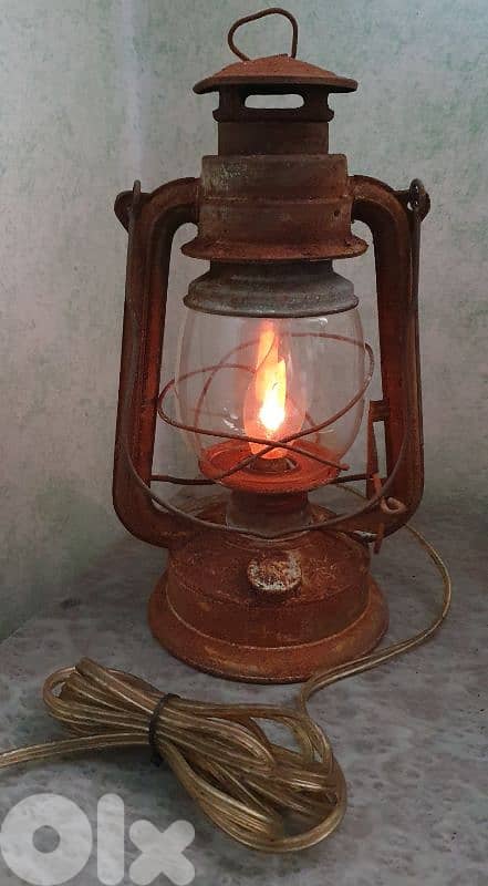 antique gasoline lux terned electric candel light  on. off 220 v 0