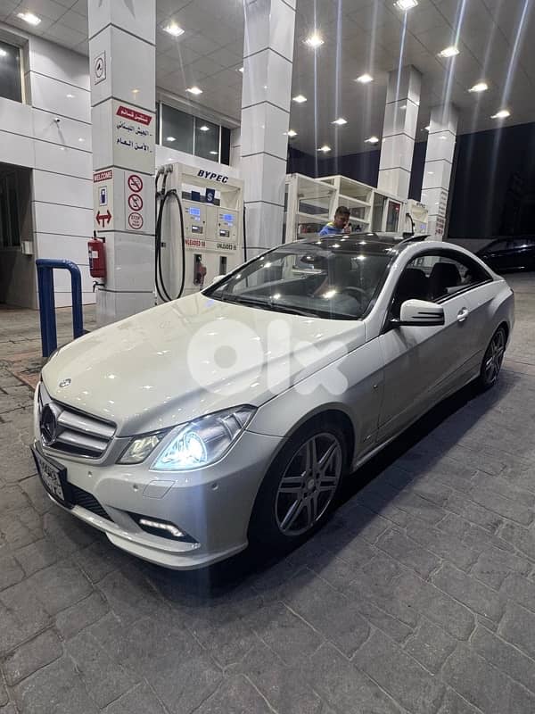 Mercedes-Benz E-Class coupe 2011 company source 0