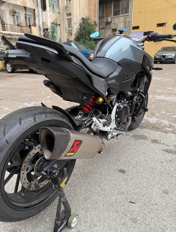 BMW F900R 7