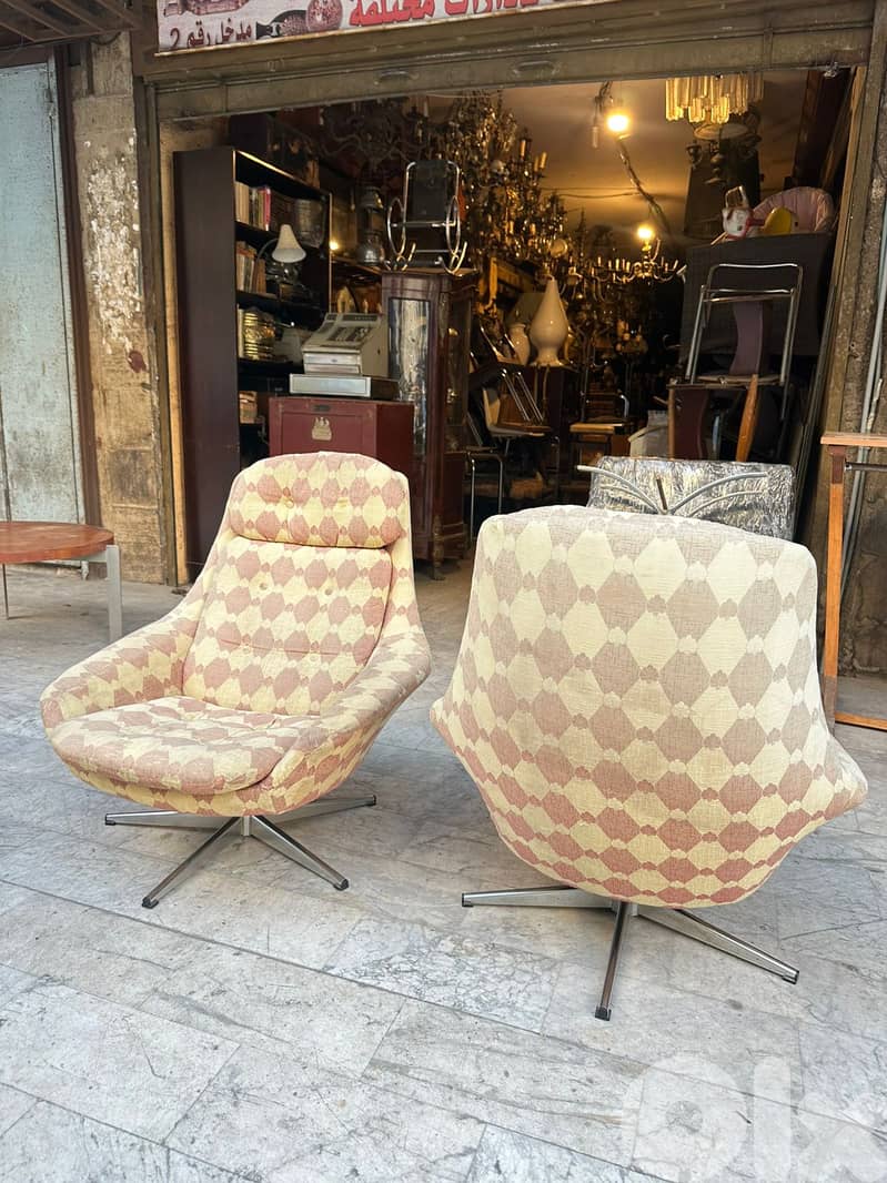 Mid-century lounge chairs , swivel chairs 1970’s 8