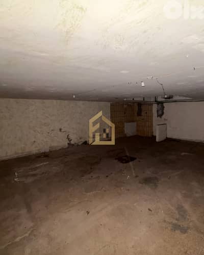 Warehouse for rent in Corniche El Mazraa HN343 مستودع للإيجار