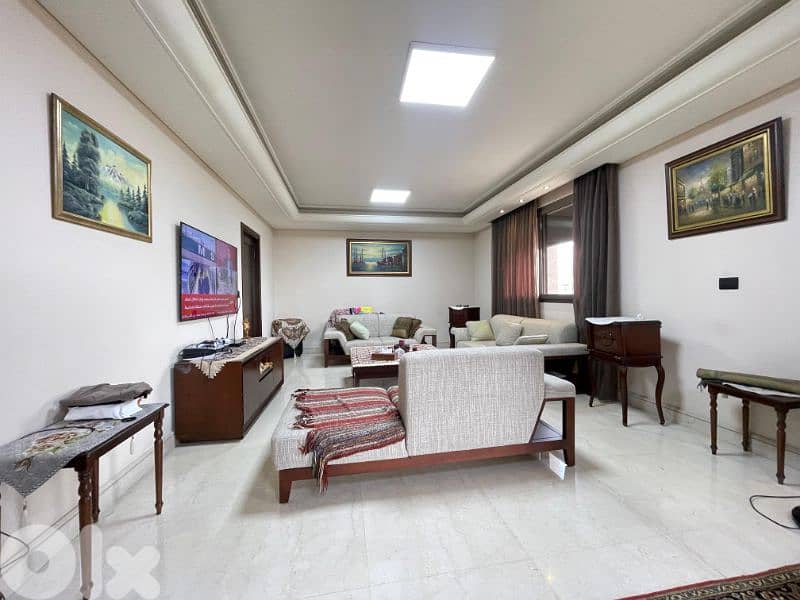 Luxurious Apartment For Sale in Jnah 0