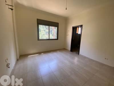 APARTMENT FOR SALE IN MAZRAAT YACHOUH