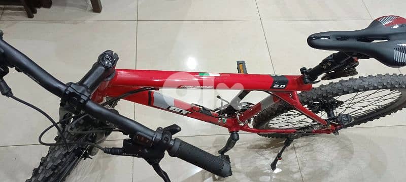 GT pro mountain bike 1