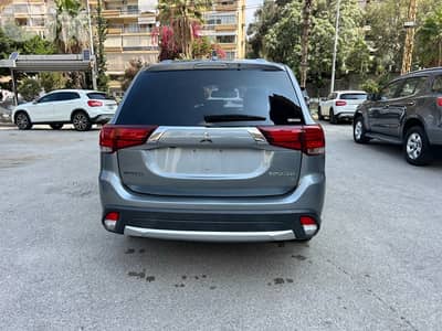 Mitsubishi Outlander 2018