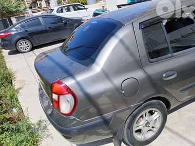رينو كليو 2004