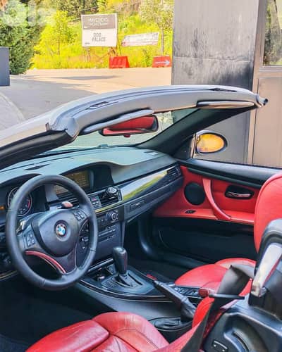 BMW E93 2008