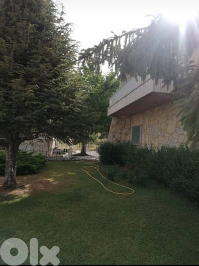Old House with Land for Sale in Chabrouh - Faqra.