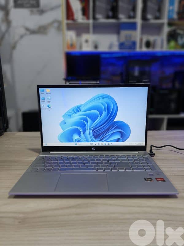 HP Pavilion Work Laptop - Like New - Very Clean 0