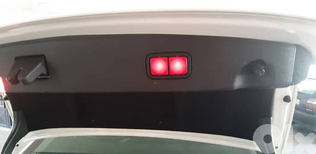 Mercedes-Benz E-Class 2011