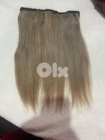 3 used real (hair)extension clips for hair