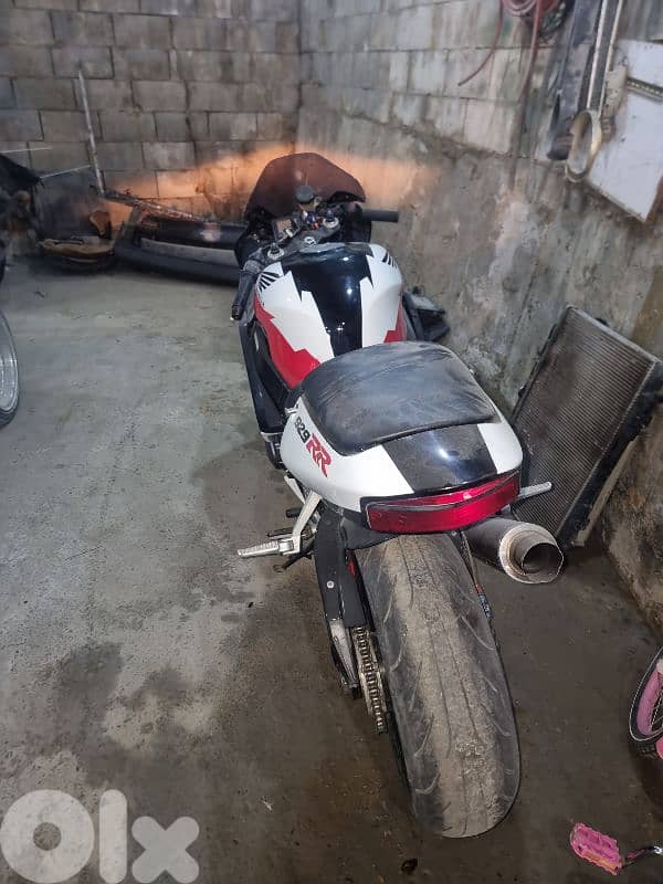CBR 929 RR 3