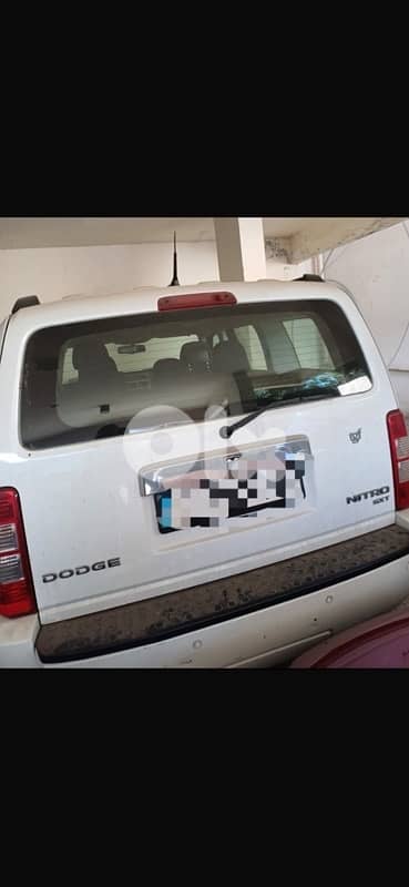 Dodge Nitro 2011