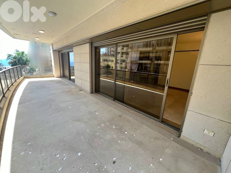 Apartment for sale in Manara/ Spacious 0